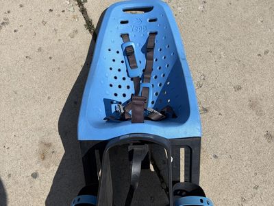 Thule Yepp Maxi Child Bike Seat - Blue Rear Mount