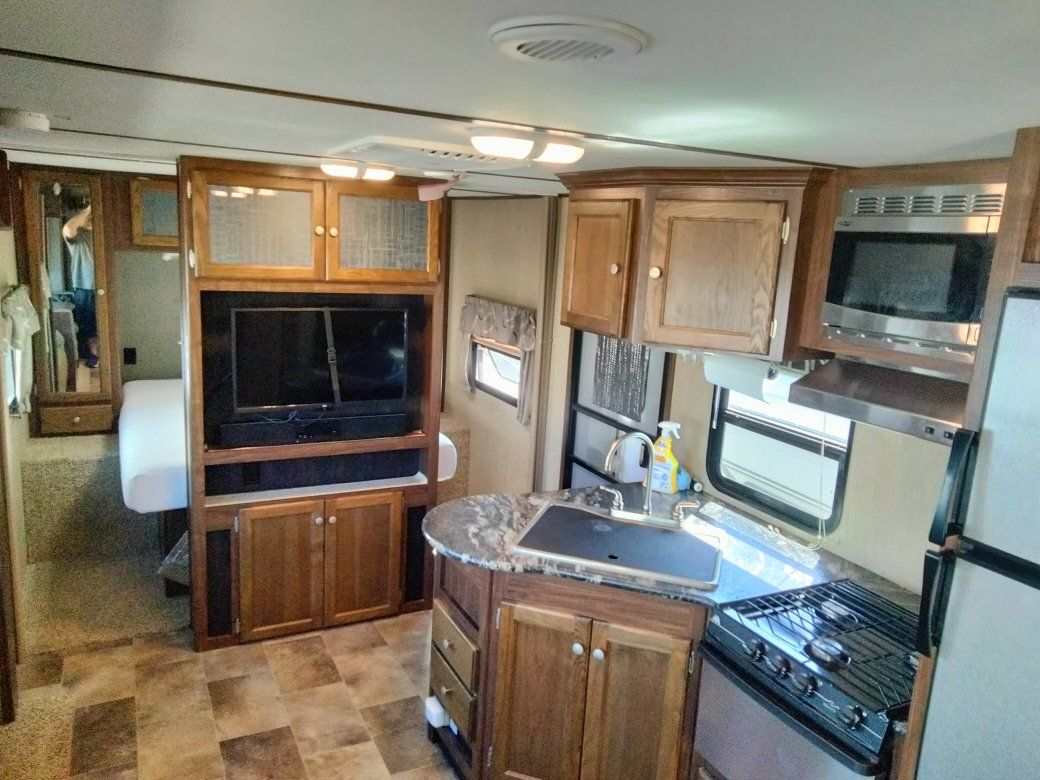 Main image 11