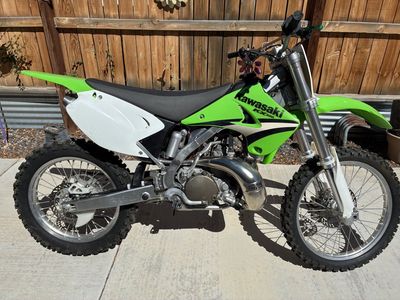 2005 Kawasaki KX250 2-stroke near mint condition for its year.