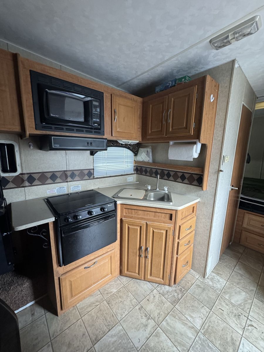 Main image 19