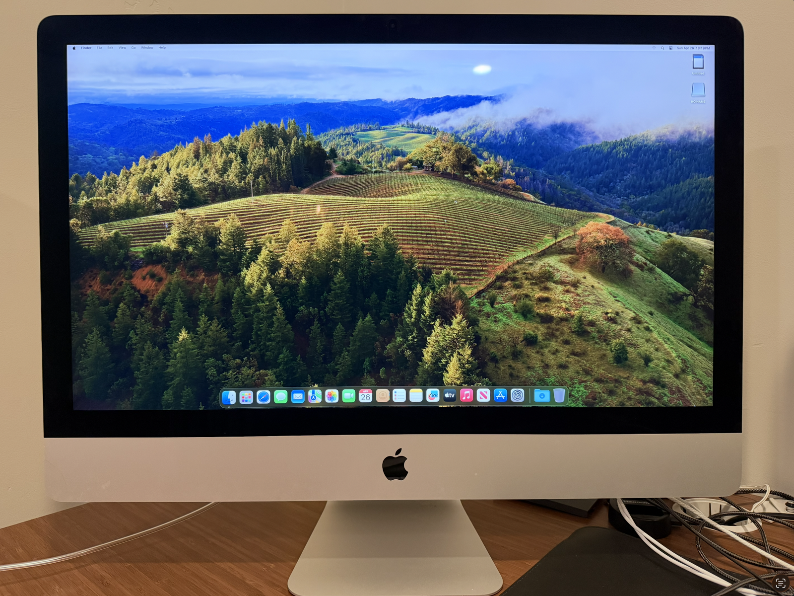 2020 iMac 27” 5K – 10-Core i9, 64GB RAM, 4TB SSD – MAXED OUT