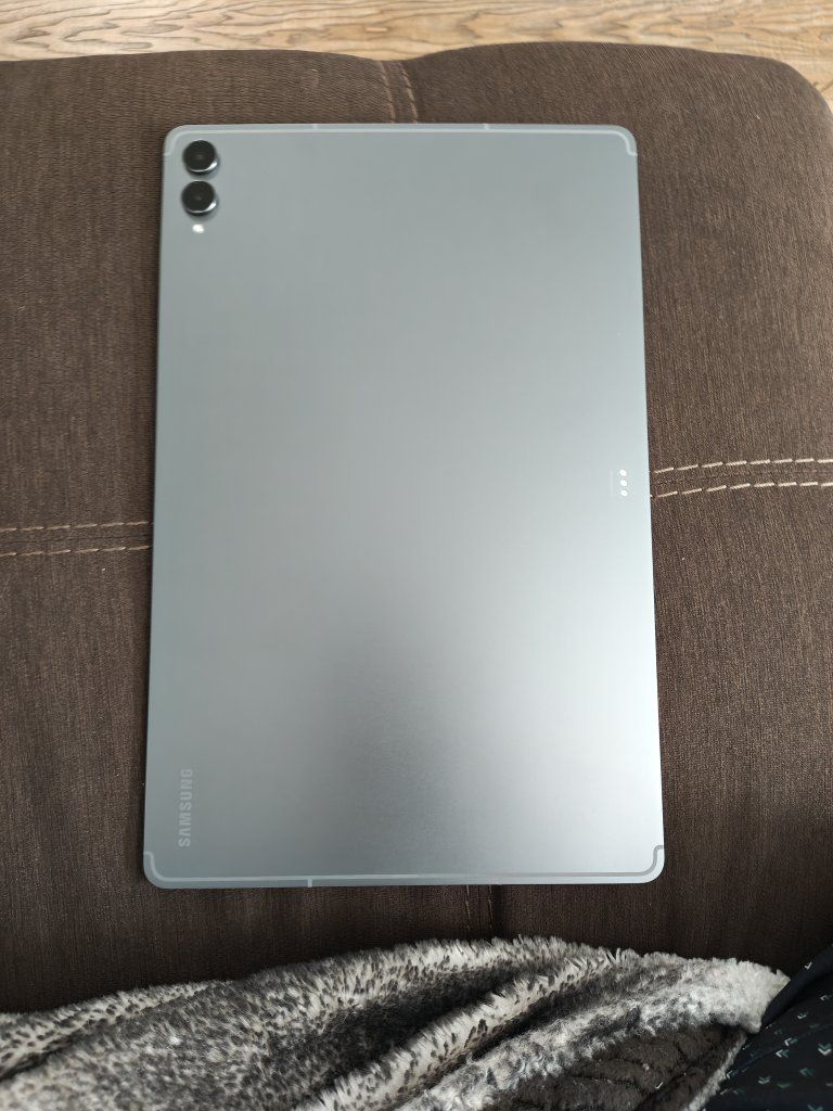 Main image 3