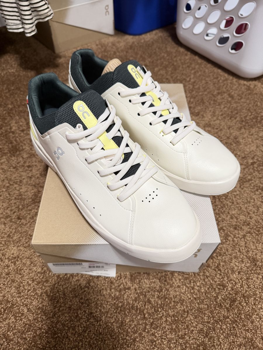 On The Roger Advantage Tennis Shoes Men 11.5