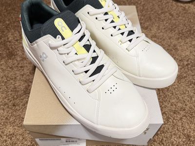On The Roger Advantage Tennis Shoes Men 11.5