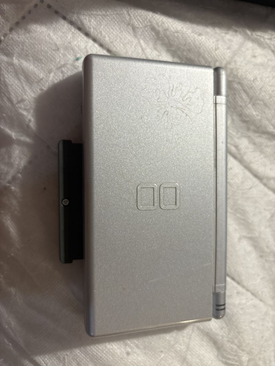 Main image 3