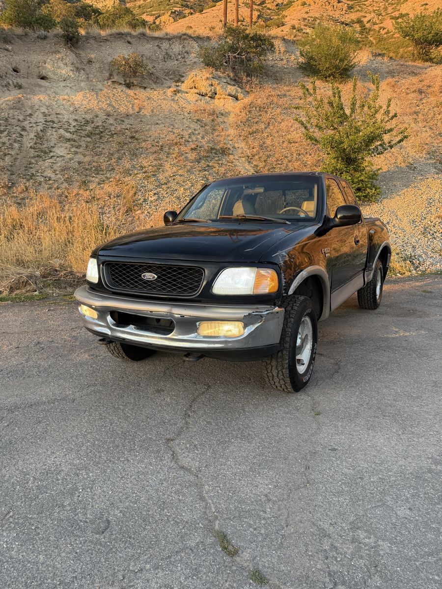 1998 Ford F-150 Lariat
