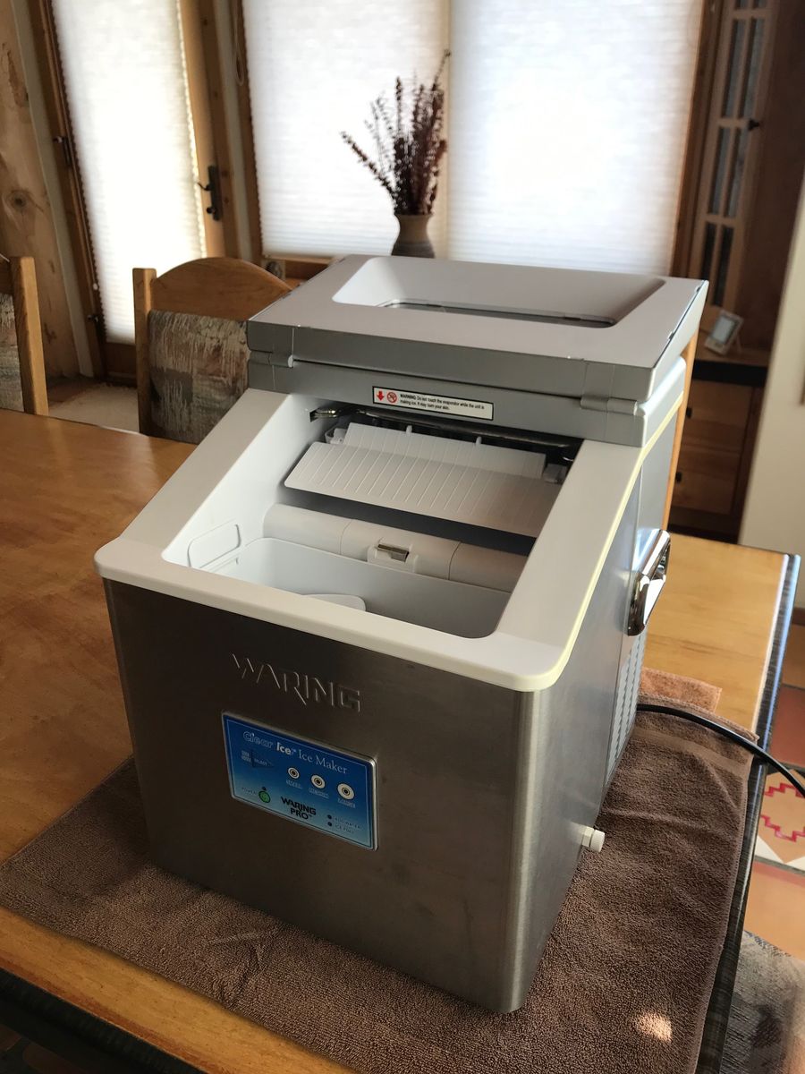 Ice Maker - Waring Pro