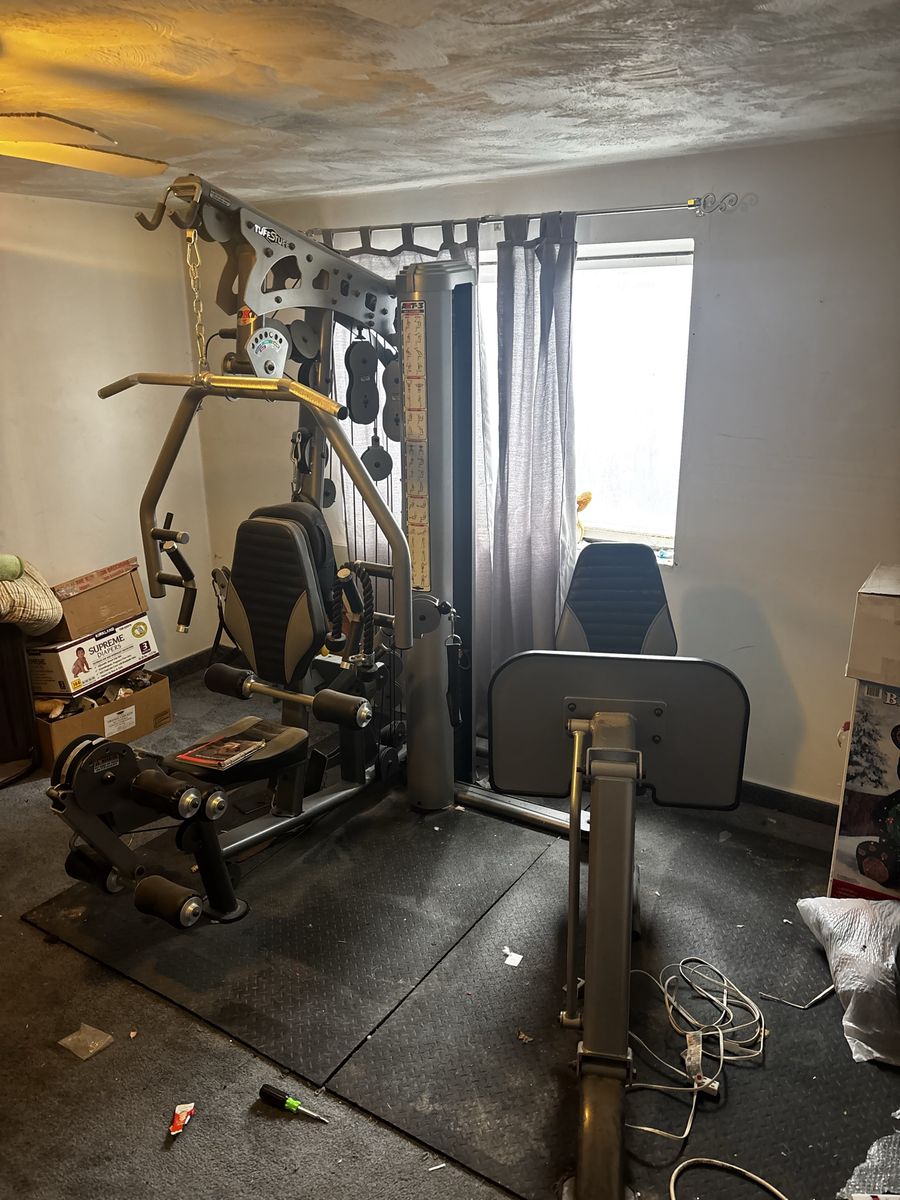 Tuff stuff AXT3 weight training machine