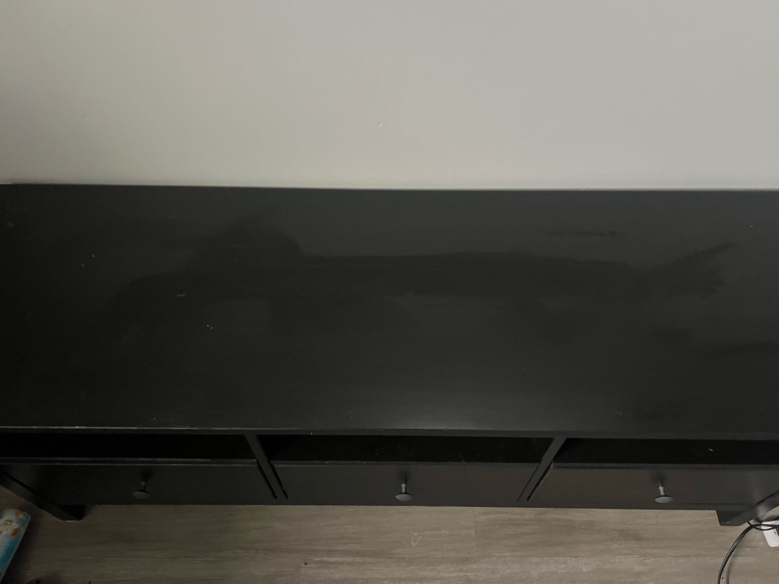 Main image 3