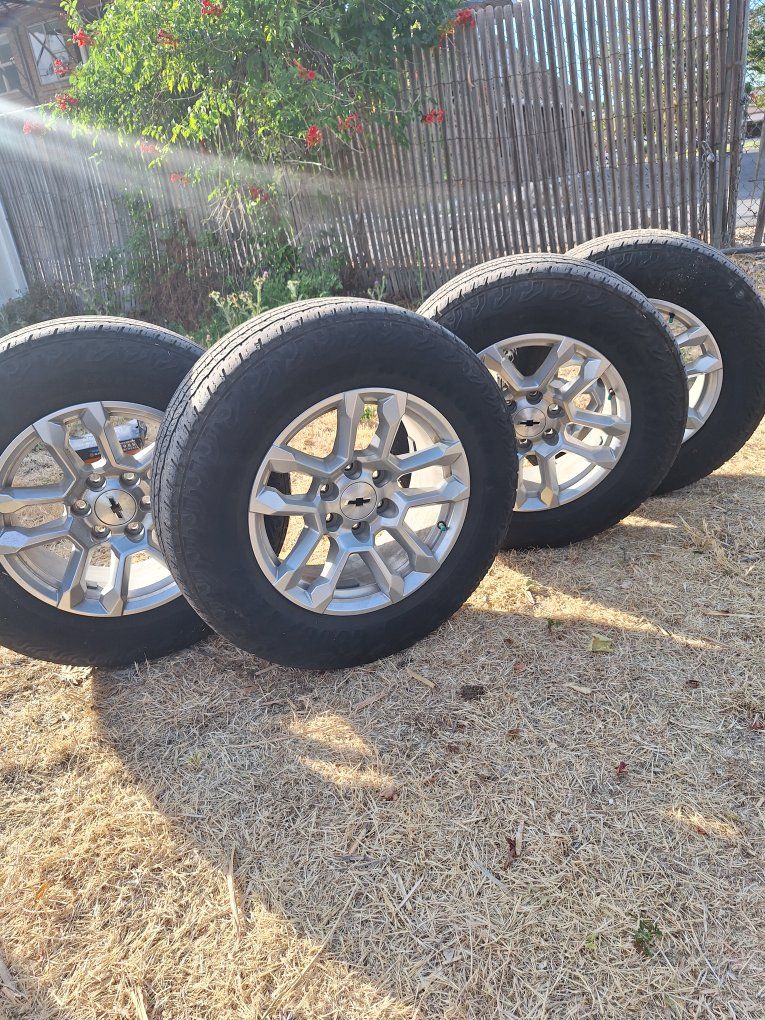 Chevrolet Silverado Wheels & Tires (4) - 265 65 R18  6lug