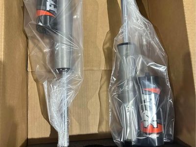 FOX Elite Series 2.5 Reservoir Shocks (Front & Rear) Jeep Wrangler & Gladiator - 2-3 Inch Lift