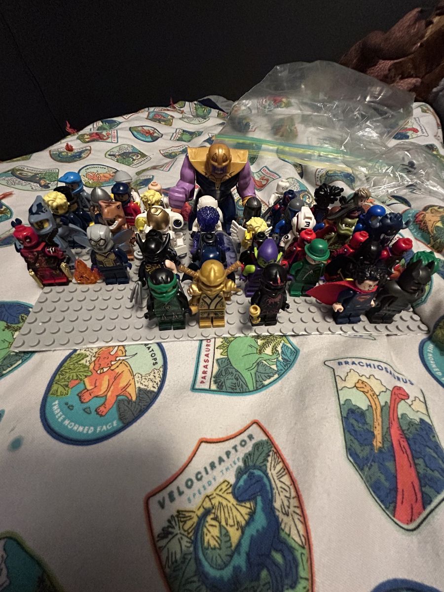 Lego minifigures(ask for prices)