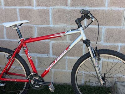 19' medium Gary Fisher Tassajara 3x9 Deore clicker