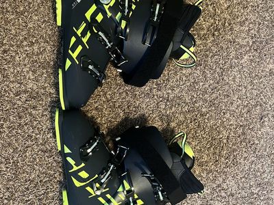 Rossignol Boots/ski poles