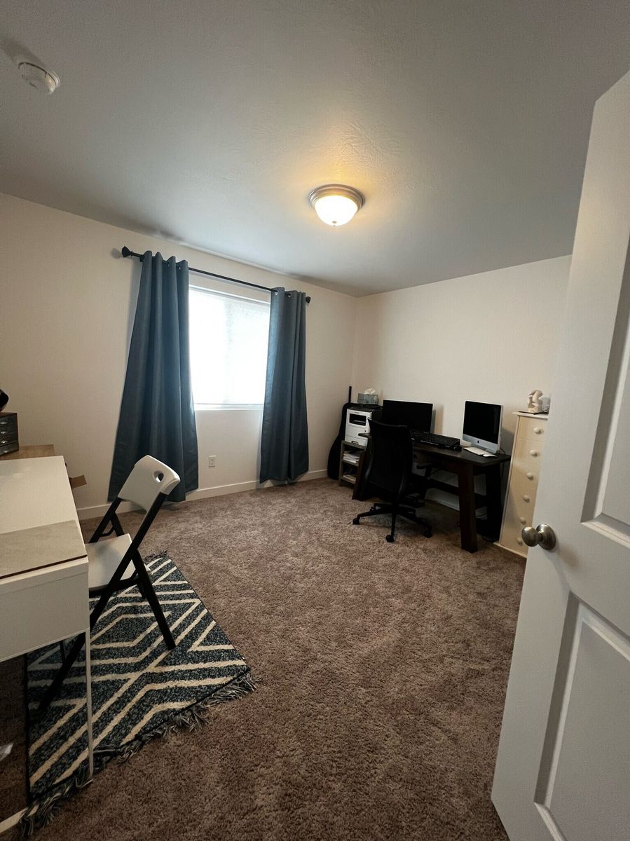 Main image 13