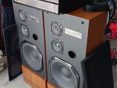 Denon AVR-5700 Precision Audio Component / AV Surround Receiver / Denon DCM-560 5-Disc CD Player/Changer with ALPHA Processing;