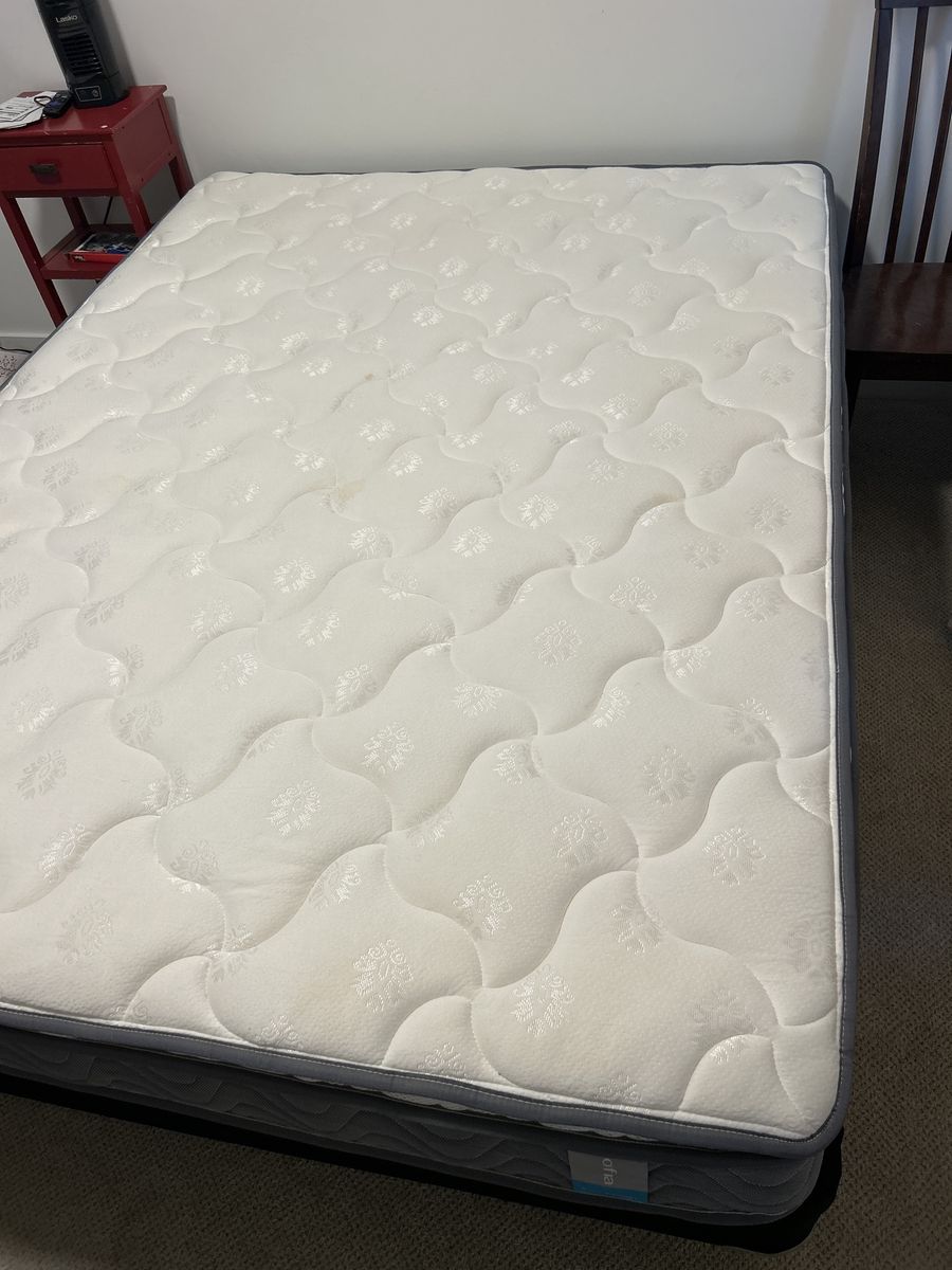 Inofia Pure Comfort Queen Mattress with box spring and metal frame.