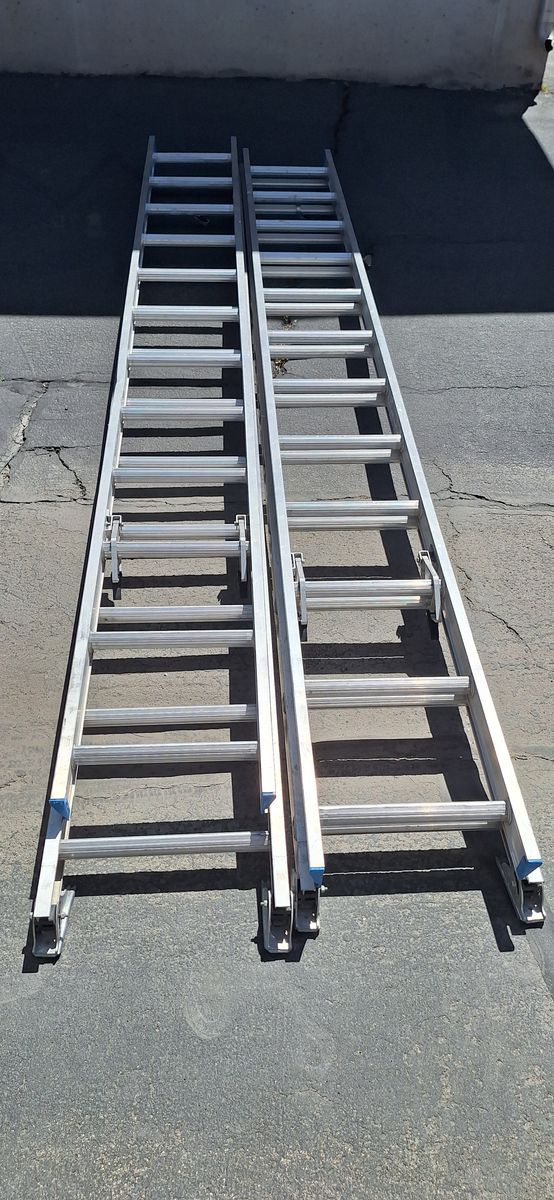 2-24' extension ladders