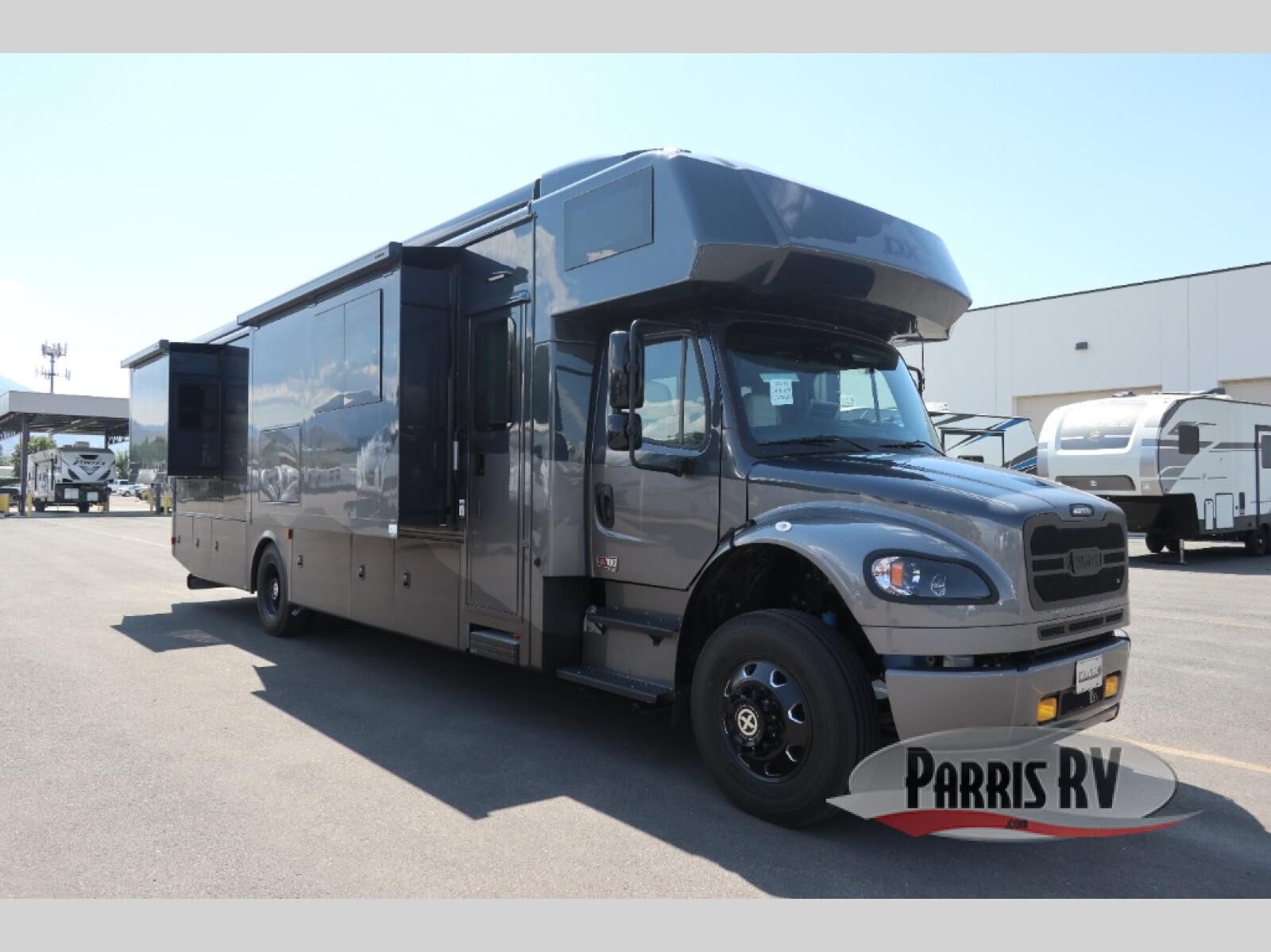 New 2026 Dynamax DX3 37TS