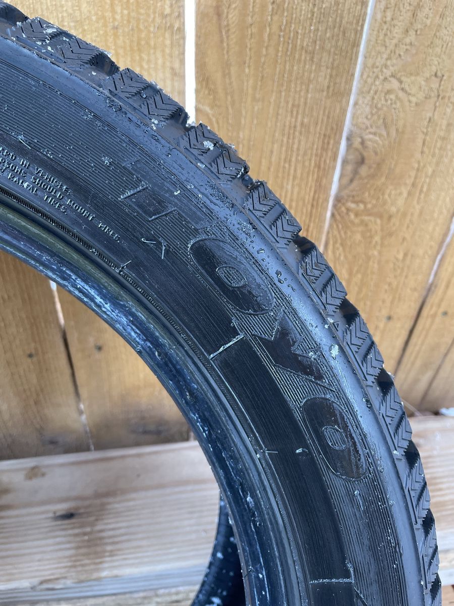 TOYO Observe GSI 265/70R17 Snow Tires