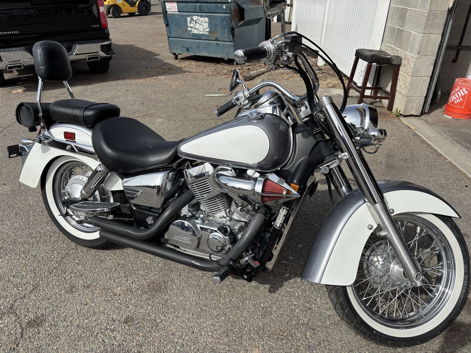 2006 Honda Shadow Cruiser Motorcycle - Silver and White, Whitewall Tires, Sissy Bar