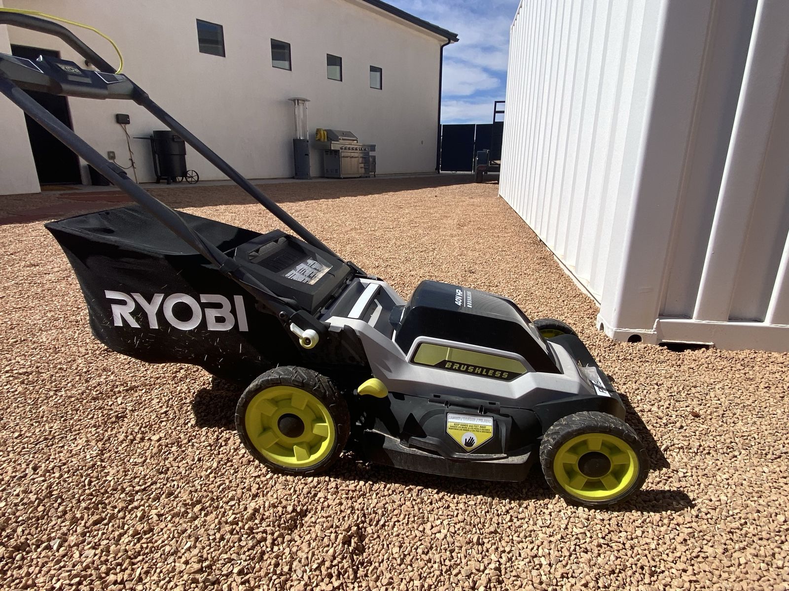 RYOBI BATTERY LAWN MOWER