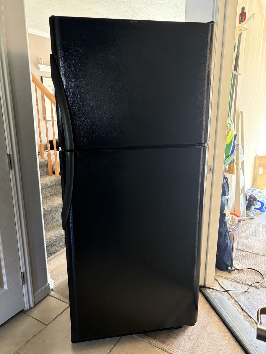 Fridgidare refrigerator