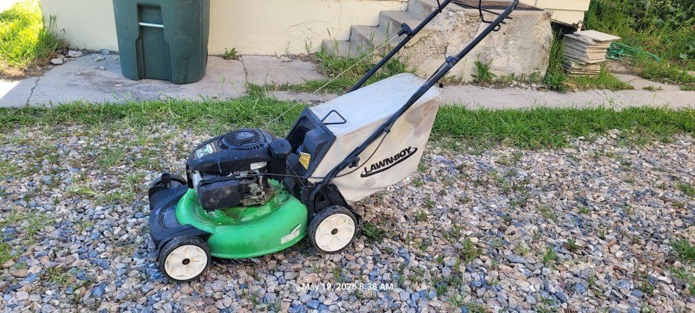 self propelled lawn mower good working conditions