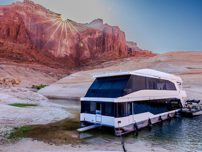 Antelope Point Marina Houseboat *Galileo Trip #1* (June 2 - June 8)