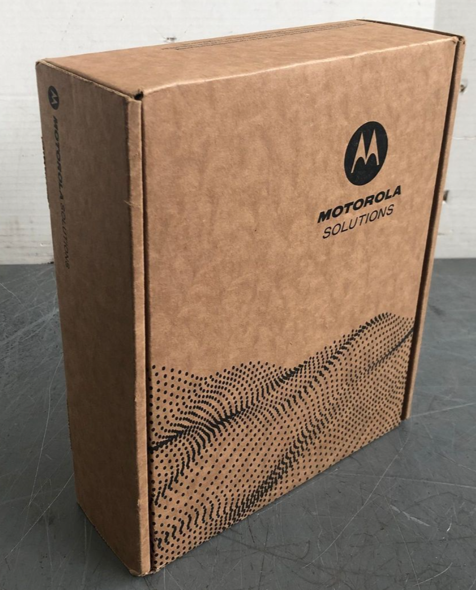 Motorola CP100D AAH87YDC9JC2AN Portable Two Way Radio UHF 403-480MHz Analog NEW