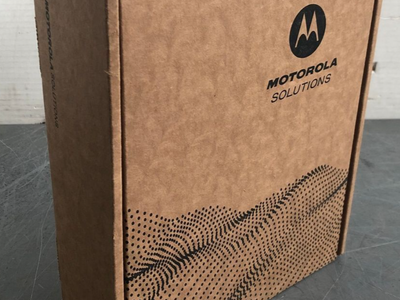 Motorola CP100D AAH87YDC9JC2AN Portable Two Way Radio UHF 403-480MHz Analog NEW