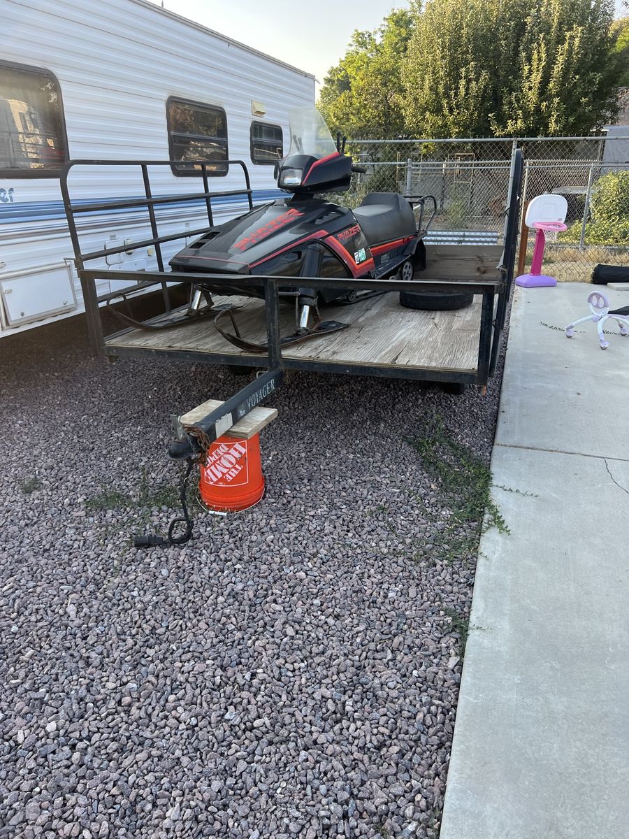 Yamaha Phazer Snowmobile and trailer 