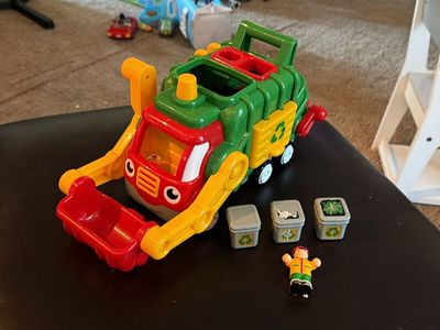 Recycling Truck Toy, Flip 'n' Tip Fred