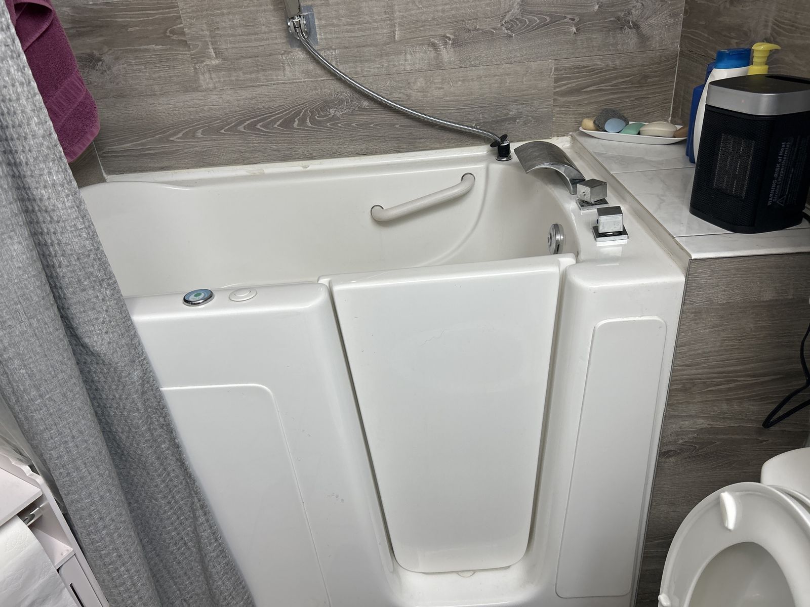 Walk-in Tub