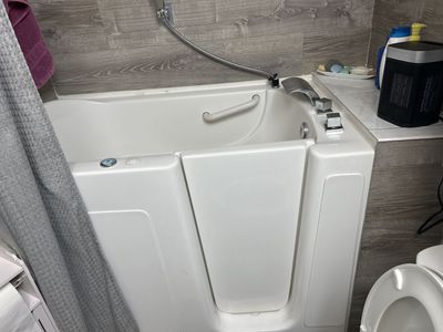 Walk-in Tub