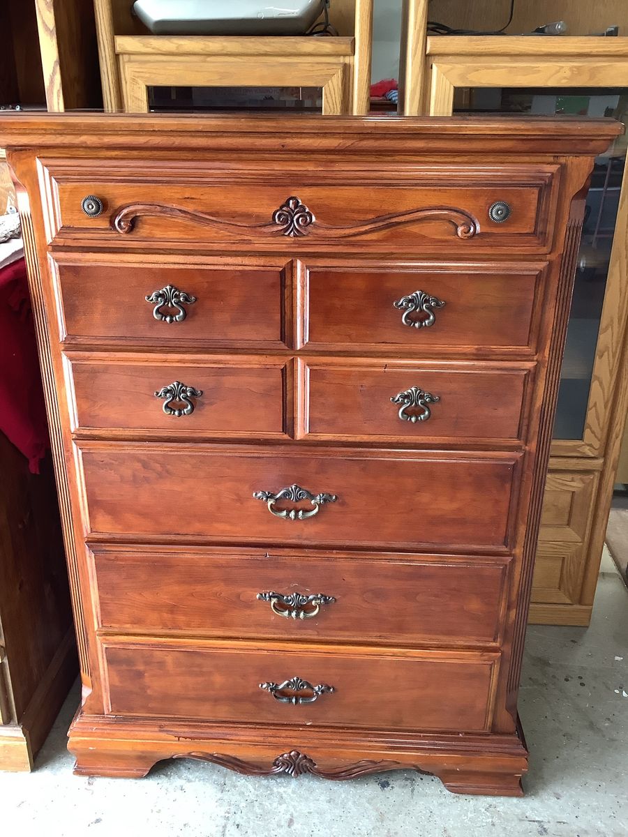 Beautiful 6 Drawer All Wood Dresser