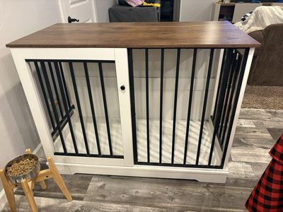 Furniture-style dog crate
