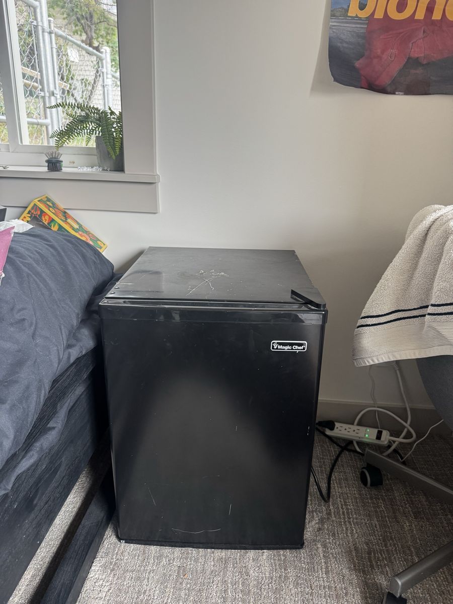 Magic Chef Mini Fridge