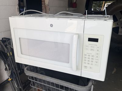 GE 1.6 CU. FT. OVER-THE-RANGE MICROWAVE OVEN