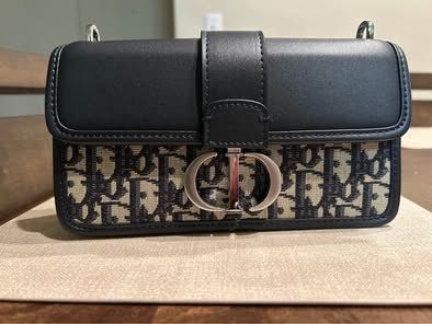 Dior 30 Montaigne East-West bag