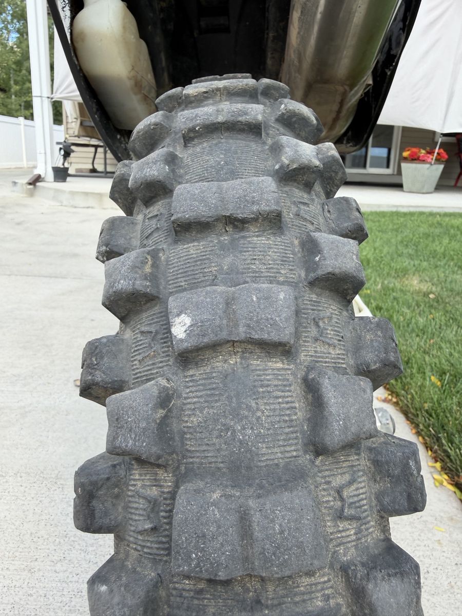 Main image 3