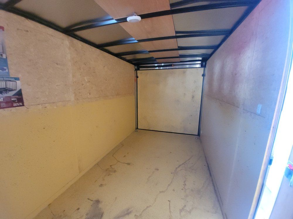 Main image 8