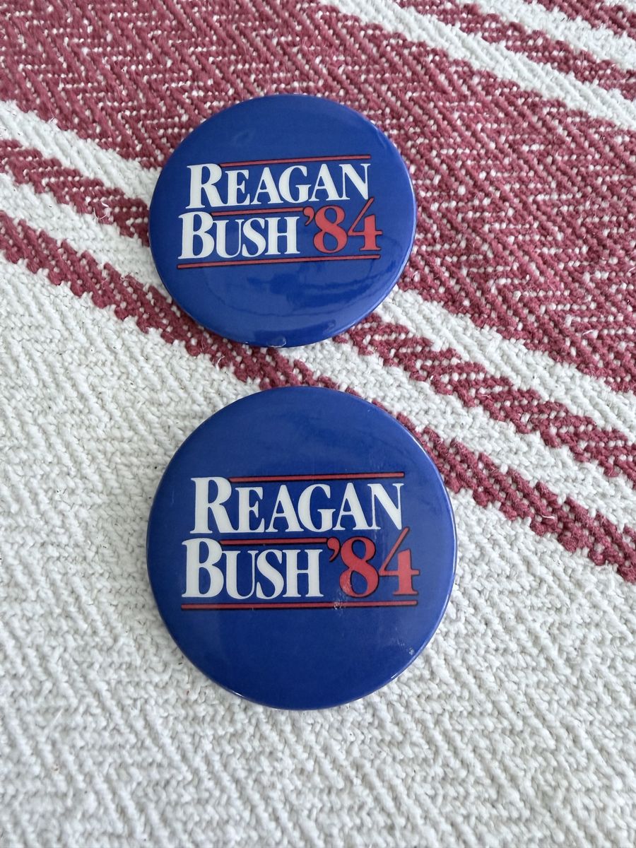 Vintage Reagan Bush '84 Campaign Political Buttons Pins Set of 2