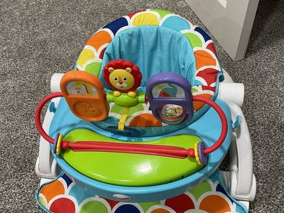 Sit-me-up floor seat