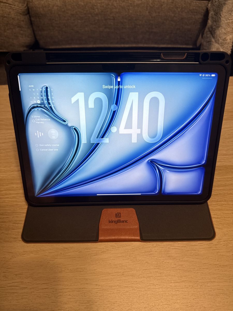 Brand new 2024 iPad Air M3 - 256 gb