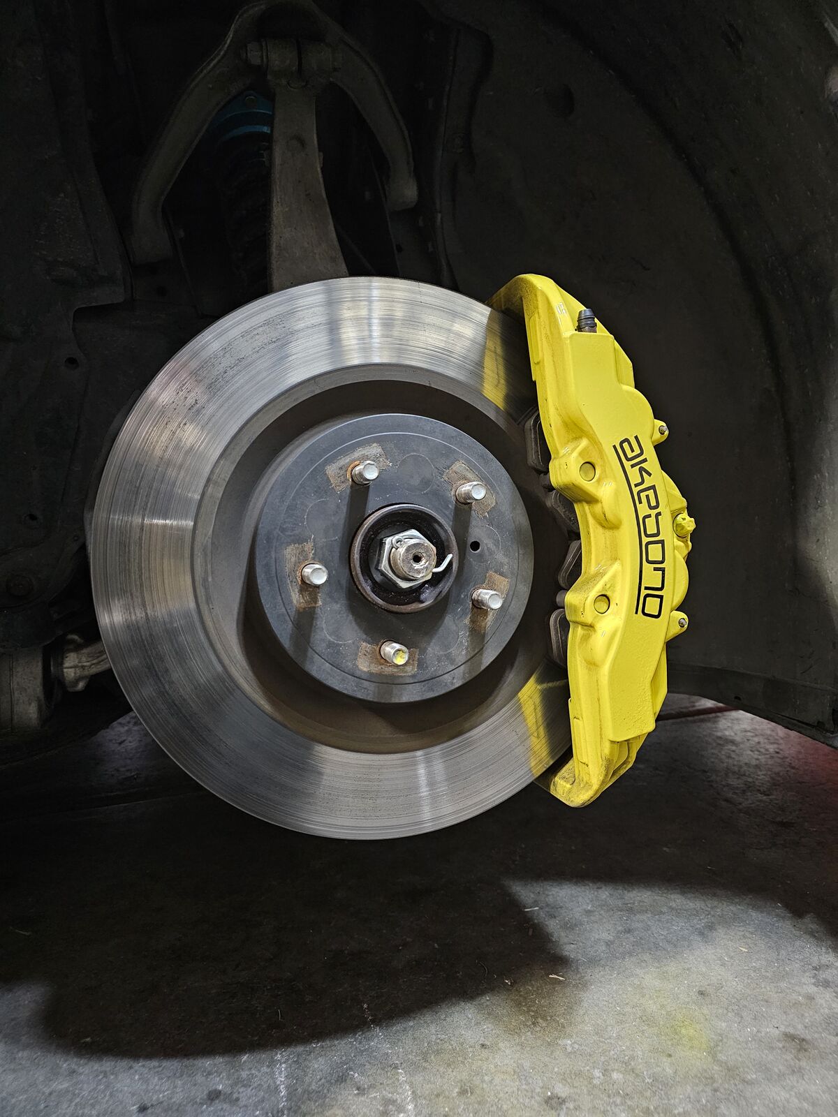 8 piston front Calipers Q50 Q60