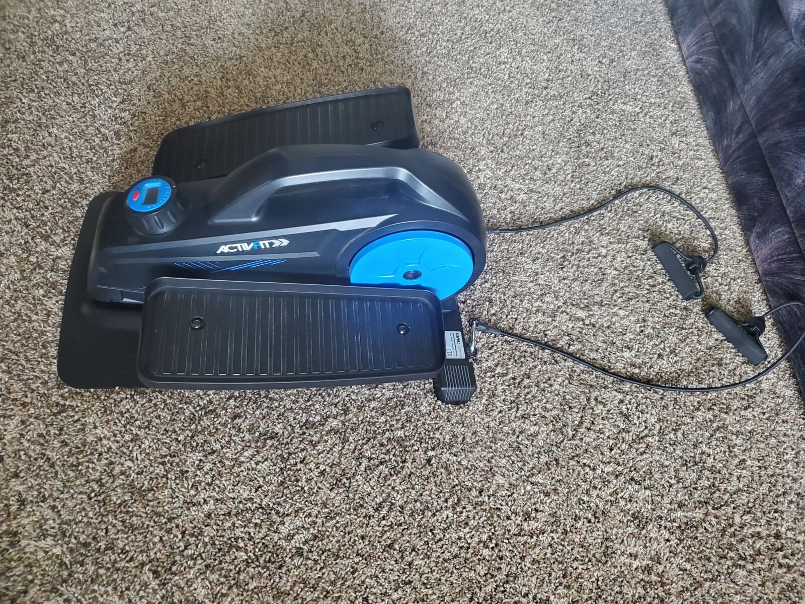 SereneLife ActivFit under desk Compact Elliptical Machine