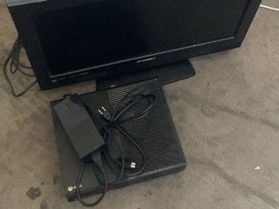 Xbox One w/ TV and cords