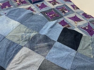 Patch Work Reversible Quilt Fits Full Or Twin Size