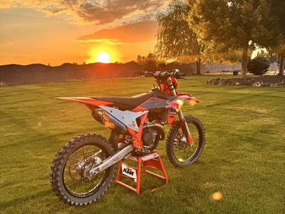 2022.5 KTM 450 SXF Factory Edition